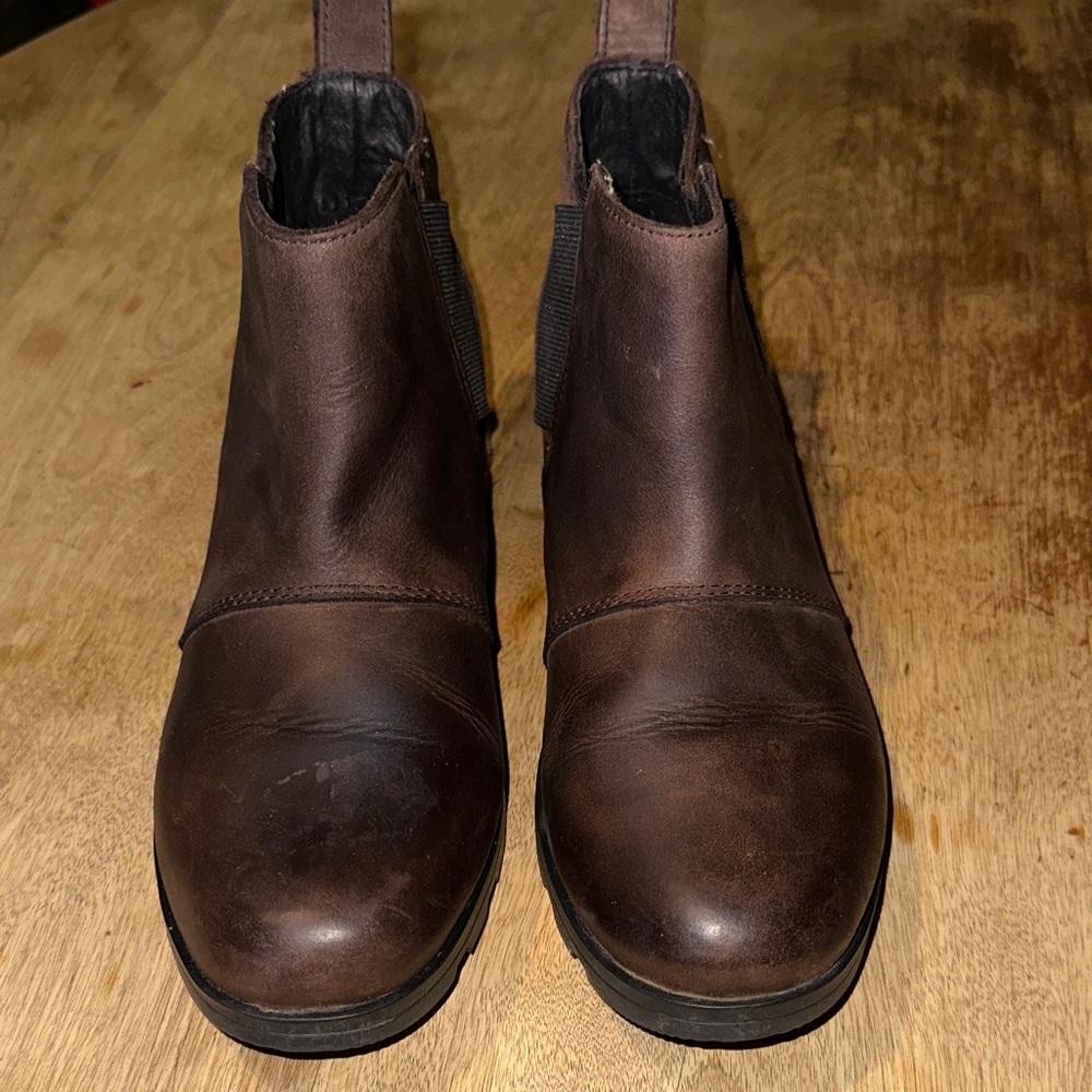 Sorel Emelie Leather Ankle Boots